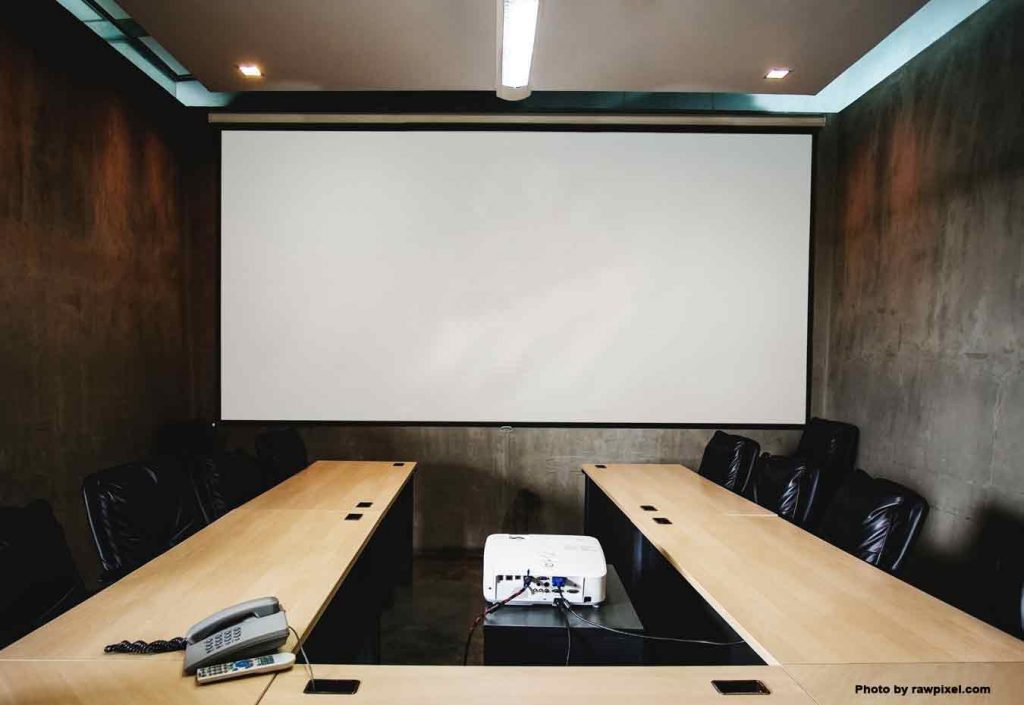 Projector Screen